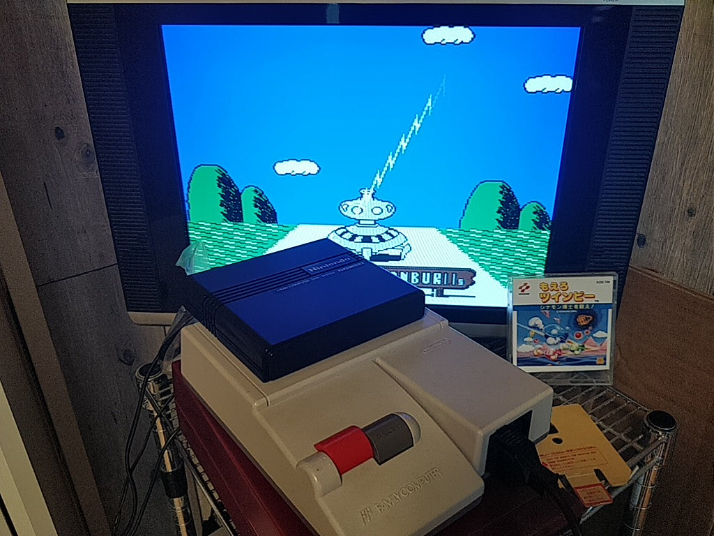 Moero TwinBee Stinger FAMICOM (NES) Disk System Game Disk ,boxed tested-b702- - Hakushin Retro Game shop