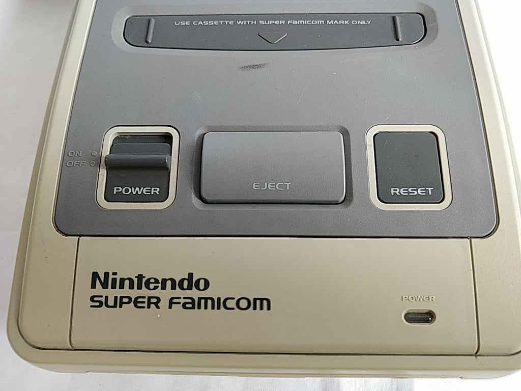 Super Famicom SNES console (SNES/SHVC-001),Pads and Game set