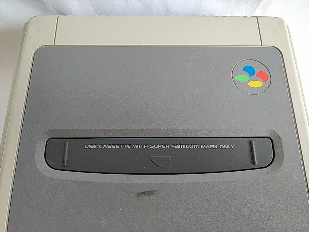 Super Famicom SNES console (SNES/SHVC-001),Pads and Game set tested-d0211- - Hakushin Retro Game shop