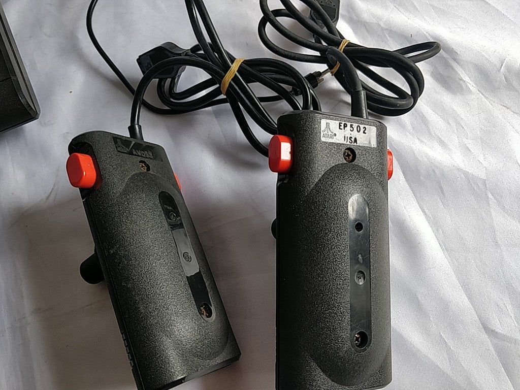 Atari 2800 Console, Controller Pads, PSU, RF Switch cable, Game set -e0620-