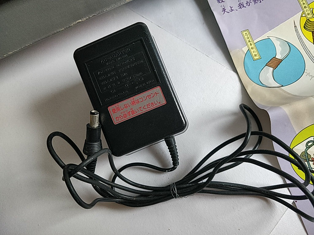 Nintendo Famicom NES HVC-001 Console, PSU ,Manual, Flyer and Box set-e0805-