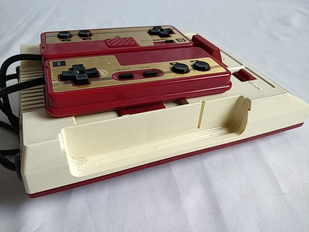 Nintendo Famicom NES HVC-001 Console, PSU ,Manual, Flyer and Box set-e0805-