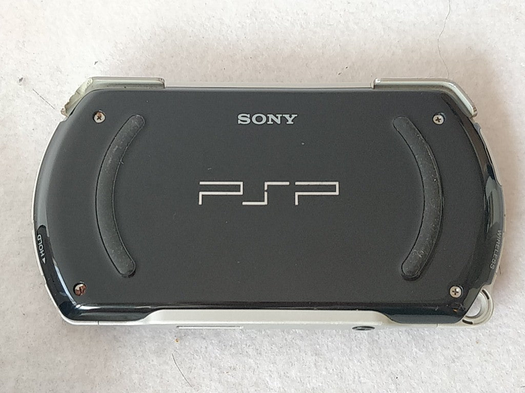 SONY PSP Go Playstation Portable console, manual, battery cable 