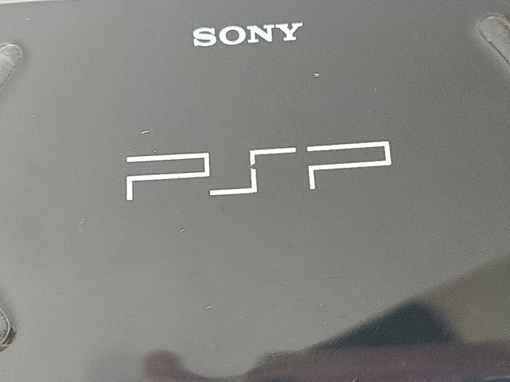 SONY PSP Go Playstation Portable console, manual, battery cable, Boxed -e0810-