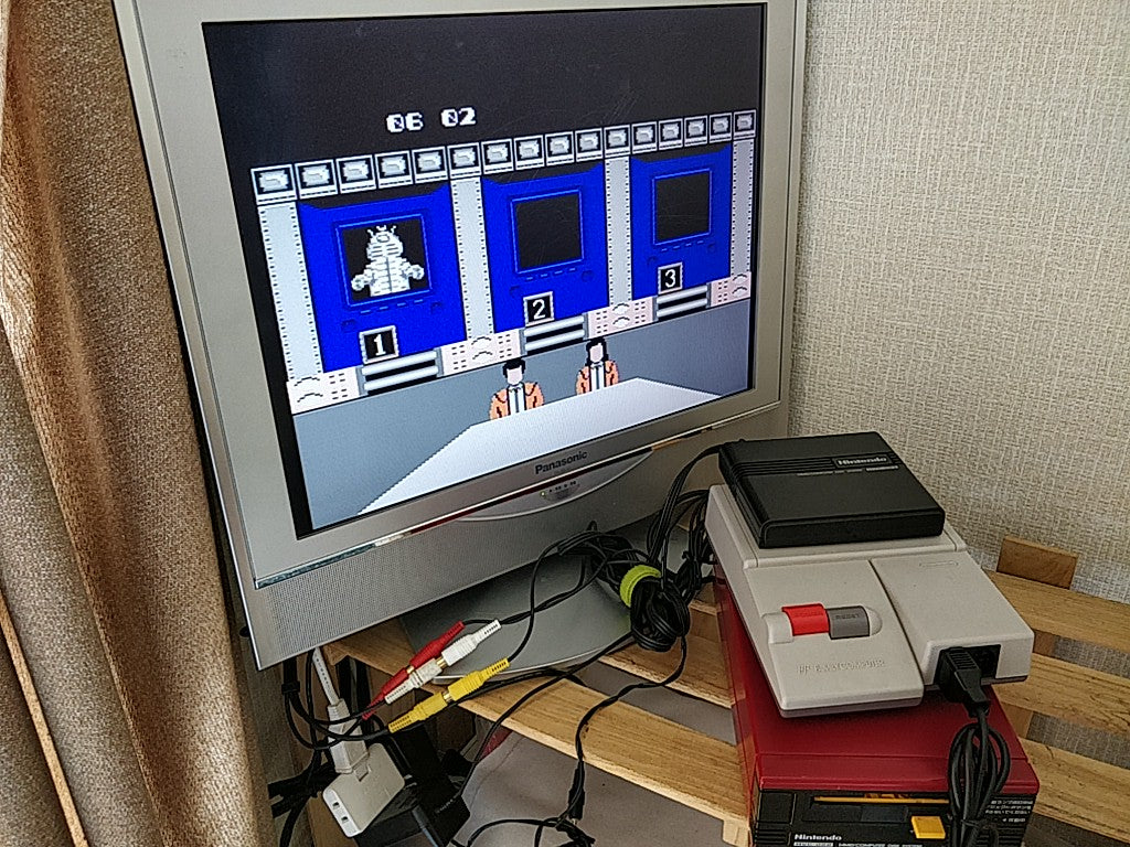 ULTRAMAN 2 FAMICOM (NES) Disk System, Game disk, Manual and Case set-e0914-