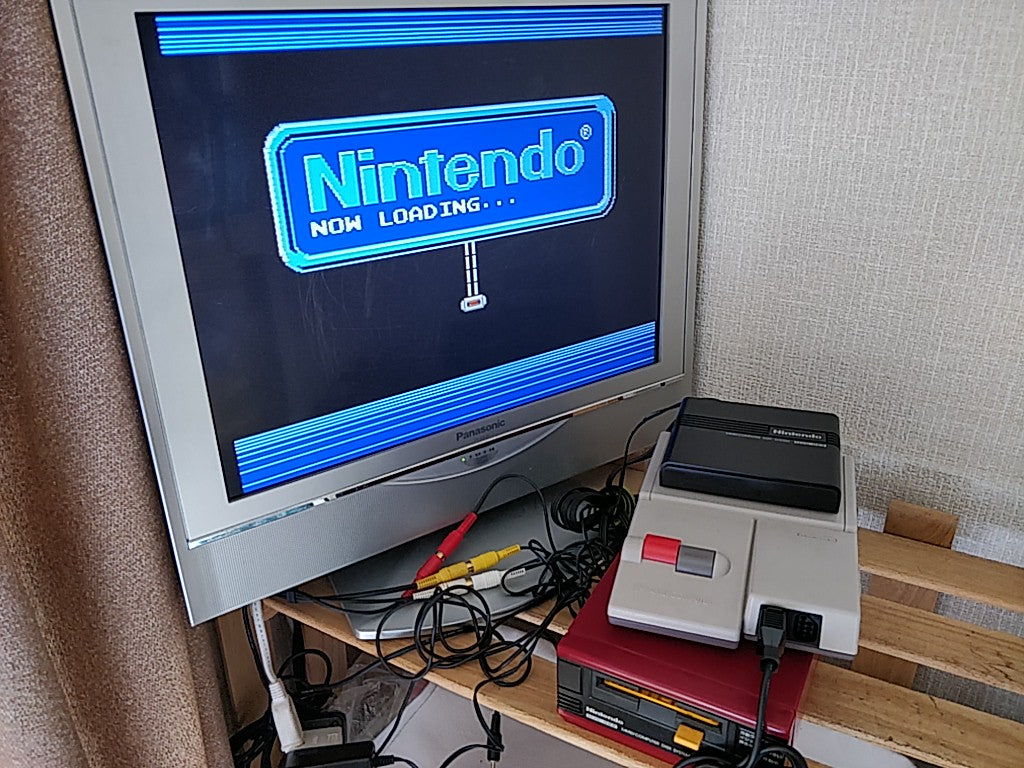 Volley ball / Pro Wresling FAMICOM DISK SYSTEM/Disk, Manual and Case set-e0920-