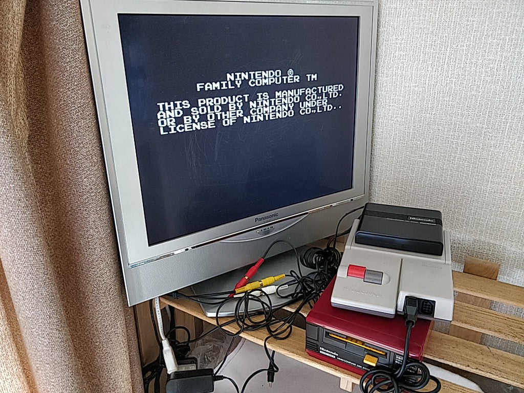 Volley ball / Pro Wresling FAMICOM DISK SYSTEM/Disk, Manual and Case set-e0920-