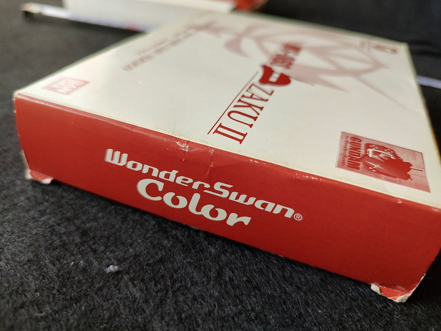 WONDERSWAN Color Console GUNDAM CHAR's ZAKU II Red Ver. w/manual, box set-e0519-