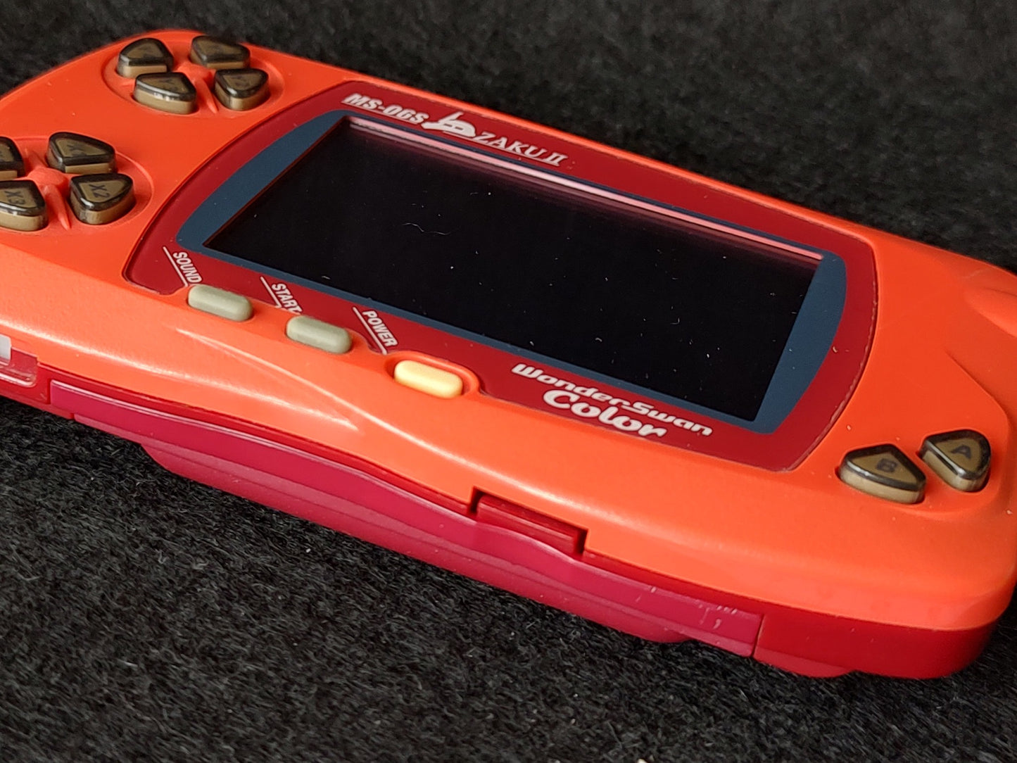 WONDERSWAN Color Console GUNDAM CHAR's ZAKU II Red Ver. w/manual, box set-e0519-