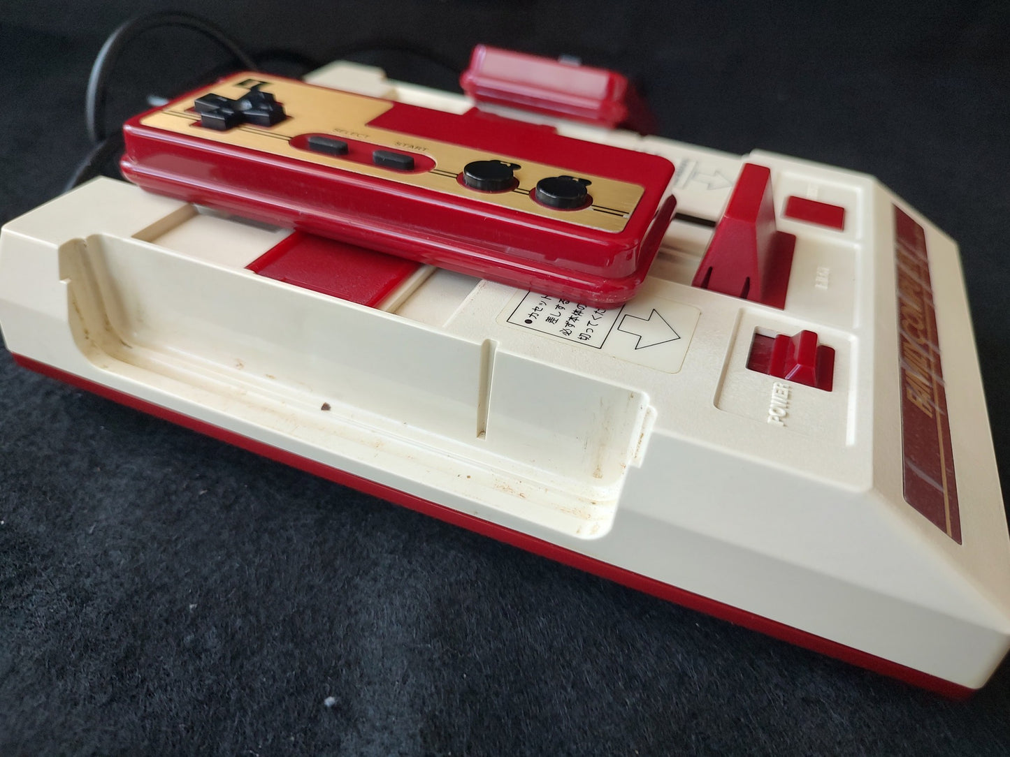 Nintendo Famicom NES HVC-001 Console, PSU, Manual, Flyer set, Working -f0603-