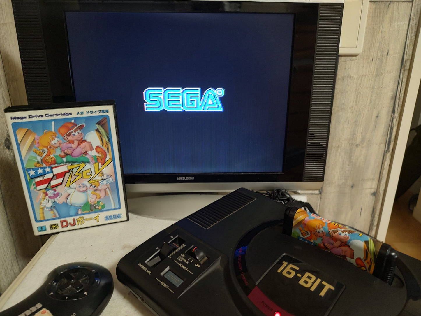 DJ Boy/ DJ Kids SEGA MEGA DRIVE Genesis W/Manual, Box, working-f0616-