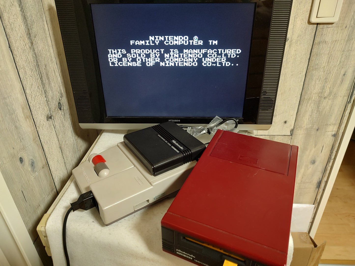 KIKIKAIKAI (KIKI KAIKAI) FAMICOM (NES) Disk System, Game disk set, Working-f0720