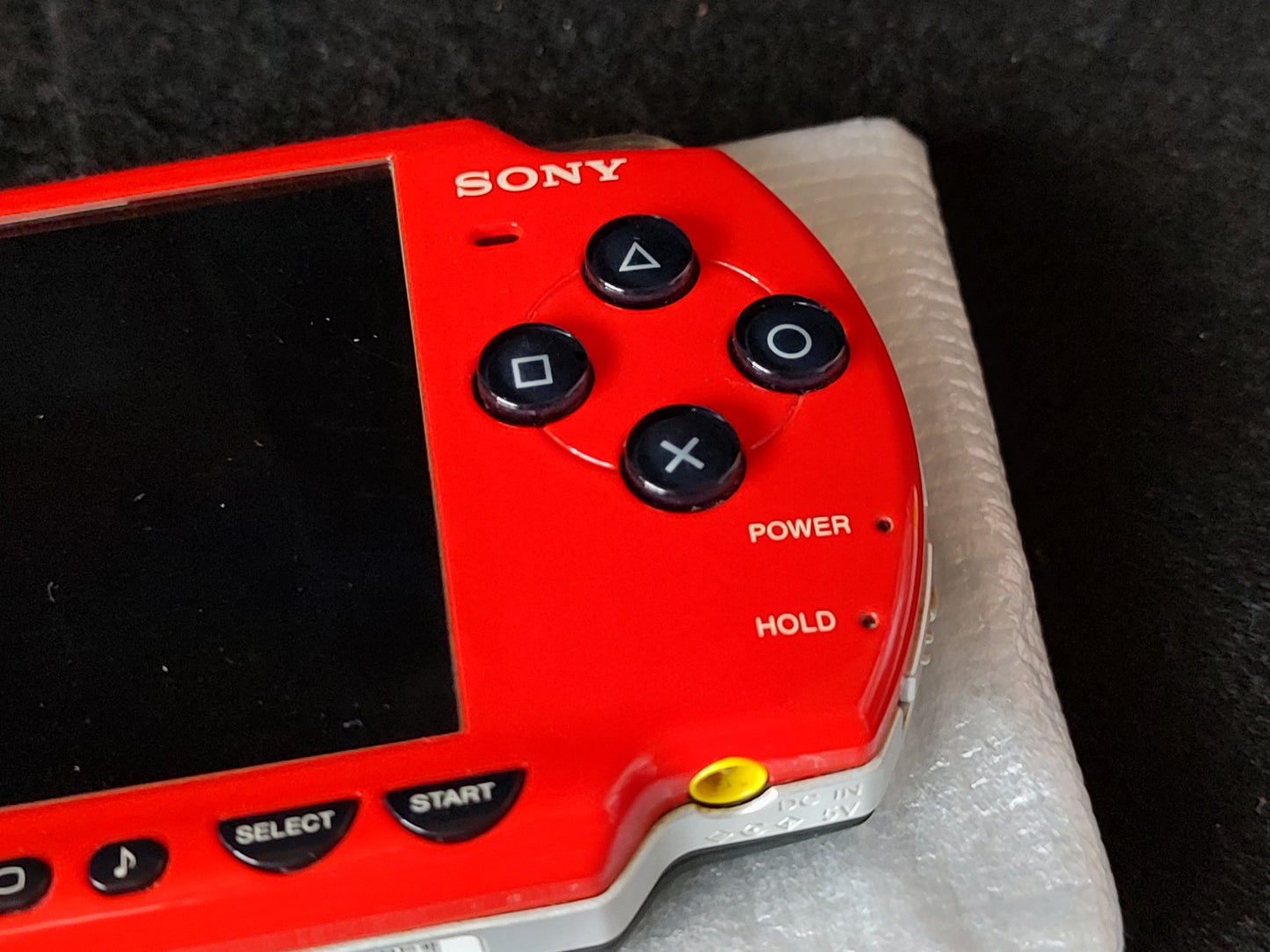 SONY PSP-2000 PSP NEO ZEON RED Gillen's Ambition Special Pack, working-f0725-