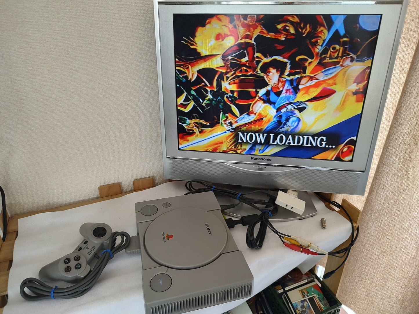 Sony PlayStation 1 Console PS1 NTSC-J w/Power and AC cable, Pads, working-f0815-