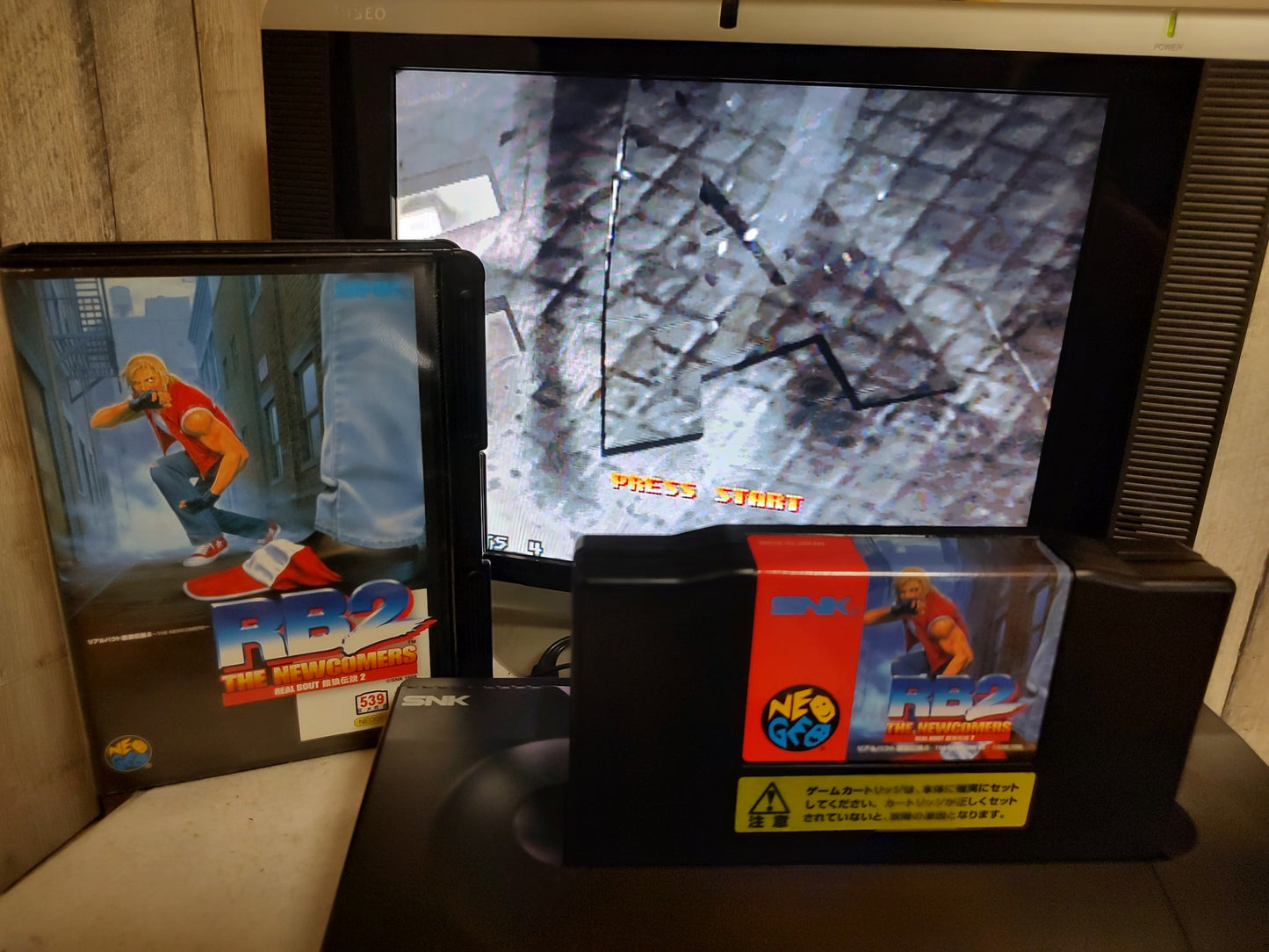 Real Bout Fatal Fury 2 RB2 The Newcommers SNK NEO GEO AES w/manual, box-f0821-