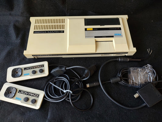 SEGA MARK 3 III CONSOLE (Sega Master System) ,Pads set. Working -f0822-