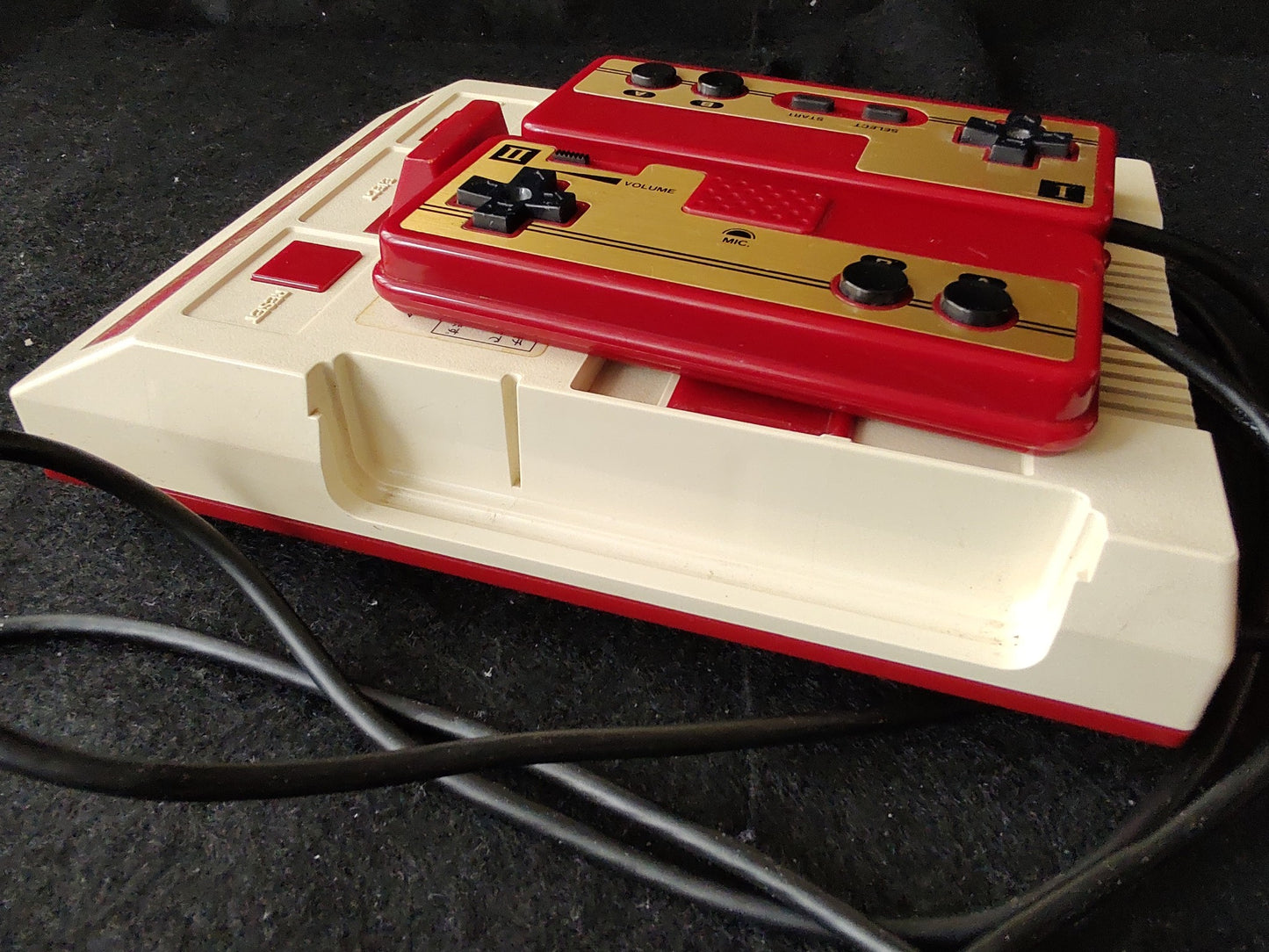 Nintendo Famicom NES HVC-001 Console, RF-switch cable set, Working-f0914-