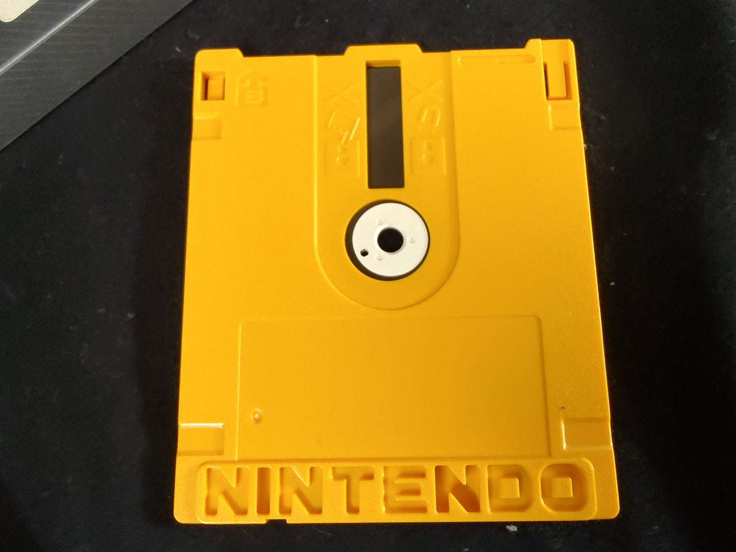 VolleyBall (NES) Disk System, Game disk and box set, working-f0922-