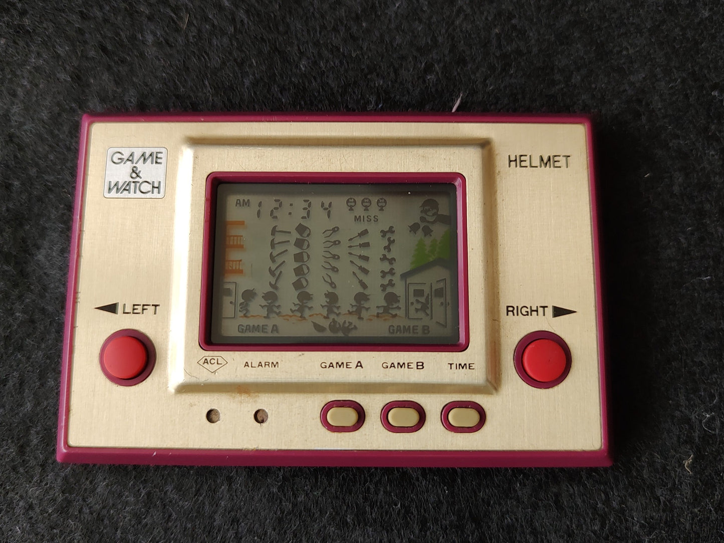 Junk, Broken Vintage Nintendo Game & Watch Helmet LSI Screen /tested-f1003-