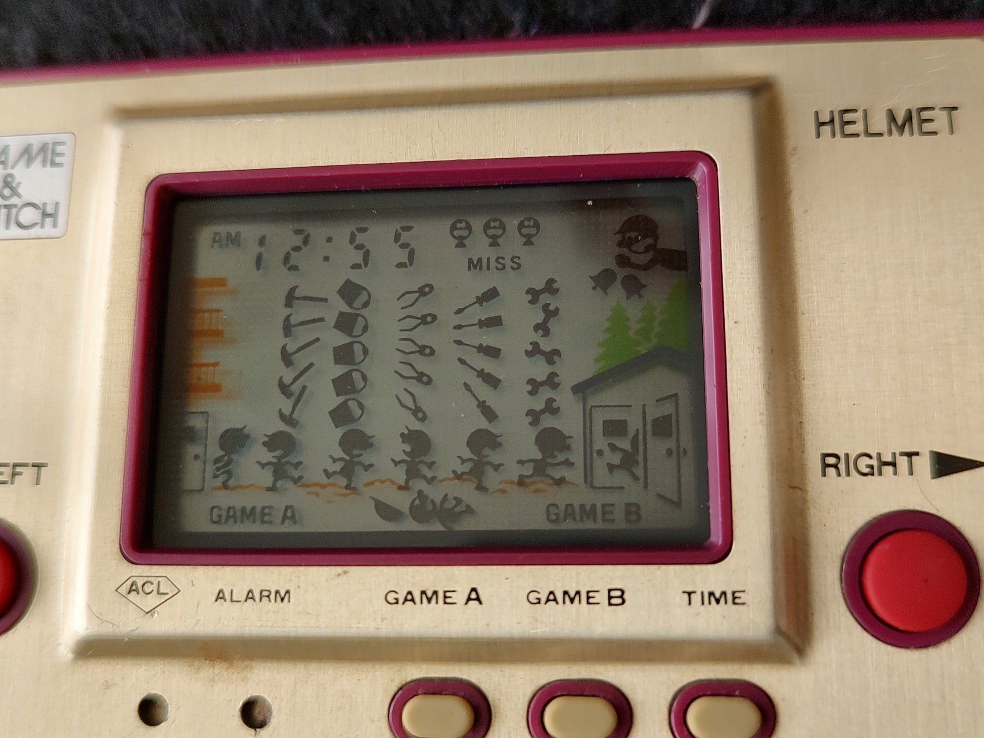 Junk, Broken Vintage Nintendo Game & Watch Helmet LSI Screen /tested-f1003- - Hakushin Retro Game shop