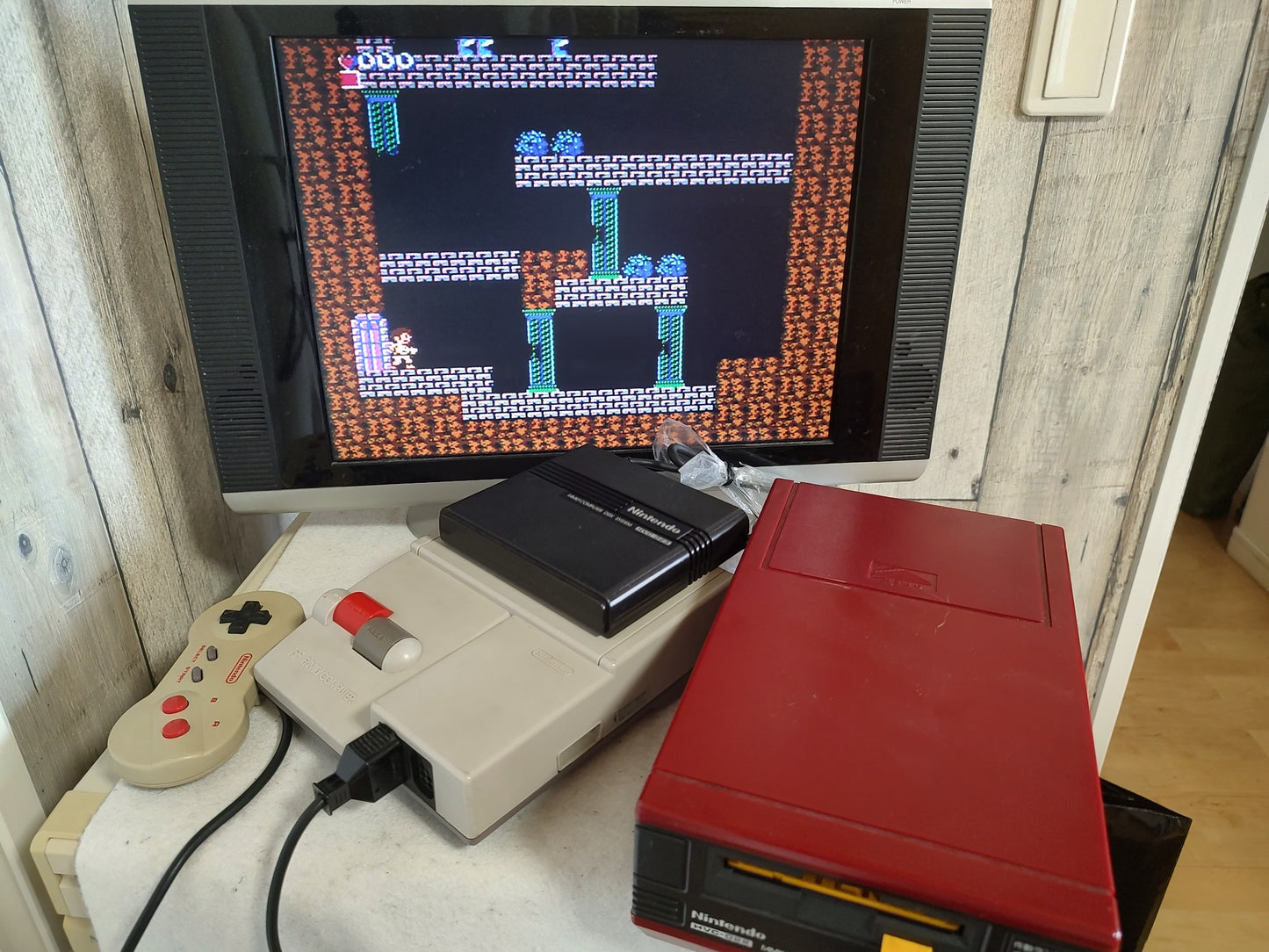 Kid icarus parutena no kagami FAMICOM (NES) Disk System game and box set-f0927-