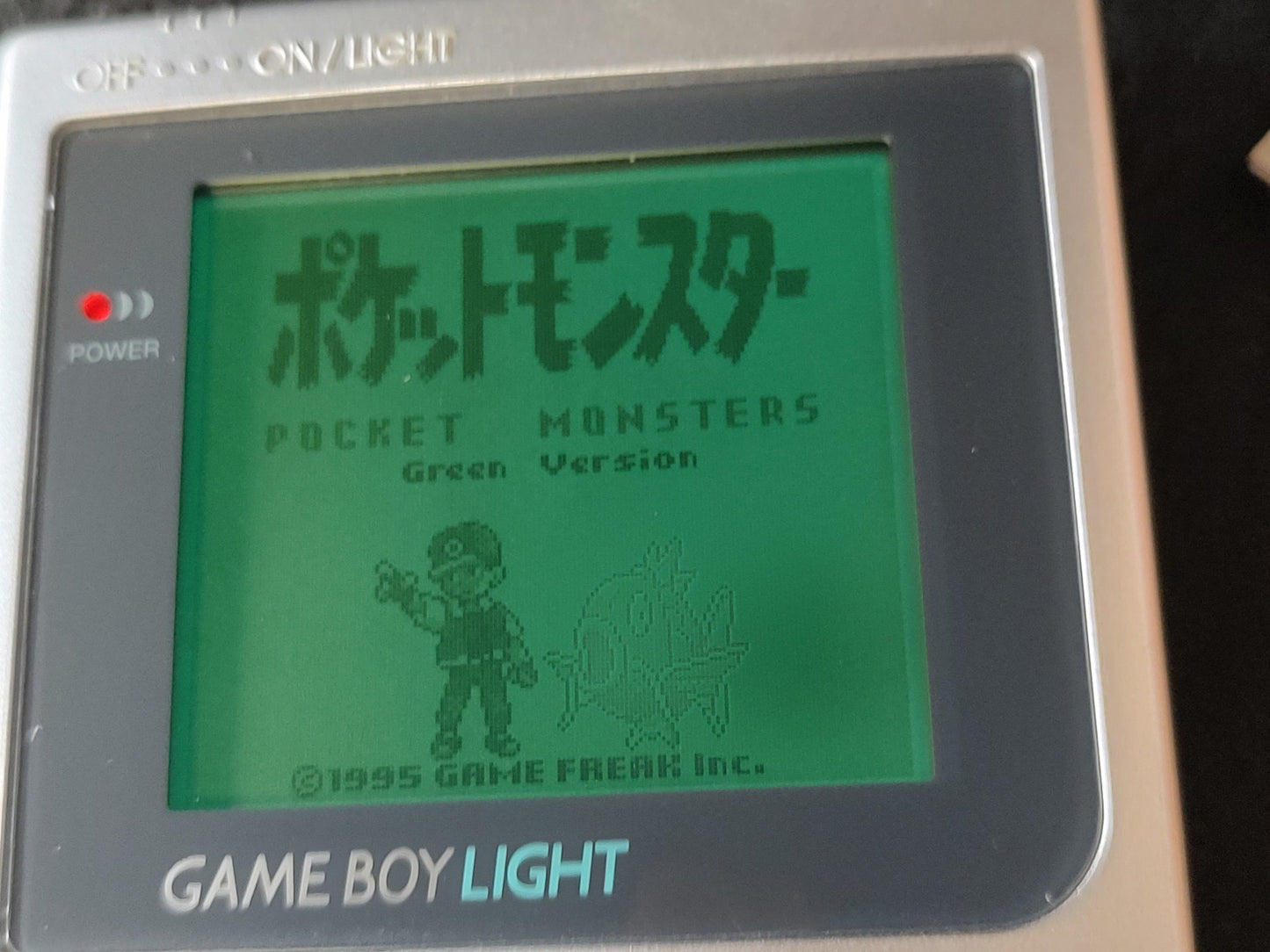 Nintendo Gameboy Light silver color console HGB-101, working -f1009-