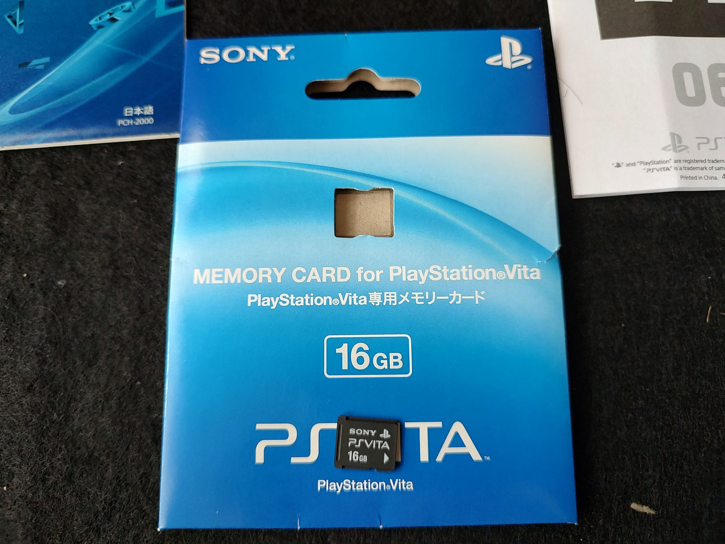 SONY PS Vita PCH-2000 Hhaki Black Console 1GB, w/Manual Box set, Working-g0201-