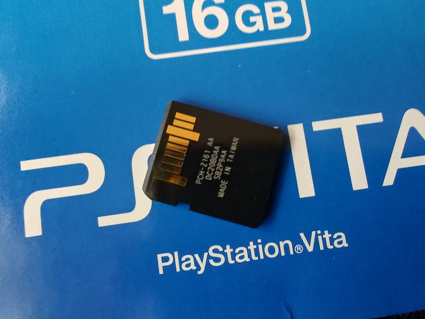 SONY PS Vita PCH-2000 Hhaki Black Console 1GB, w/Manual Box set, Working-g0201-