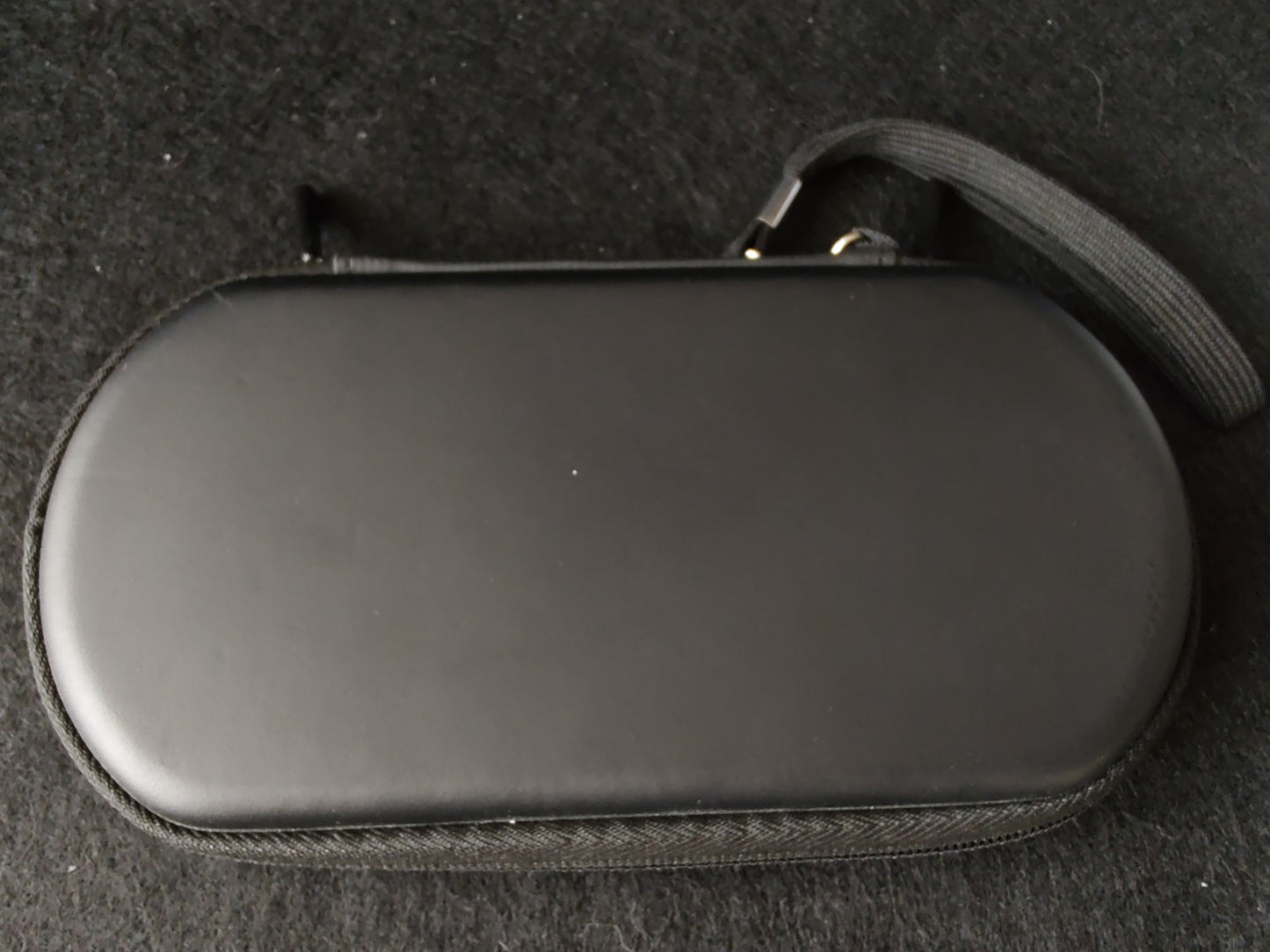 SONY PS Vita PCH-2000 Hhaki Black Console 1GB, w/Manual Box set, Working-g0201-