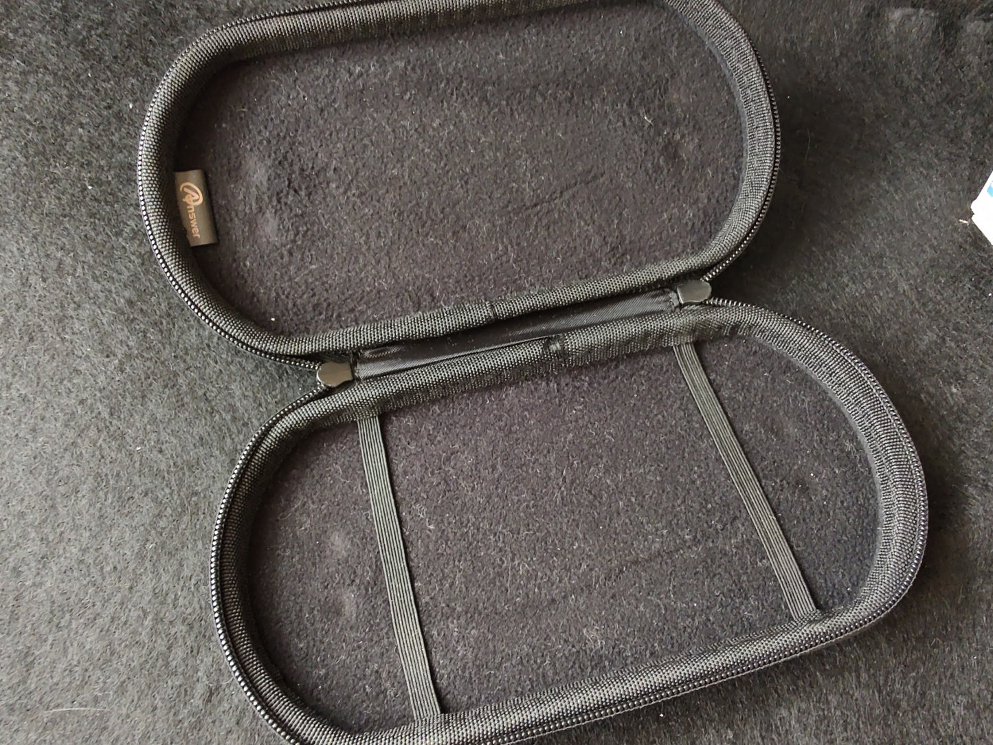 SONY PS Vita PCH-2000 Hhaki Black Console 1GB, w/Manual Box set, Working-g0201-