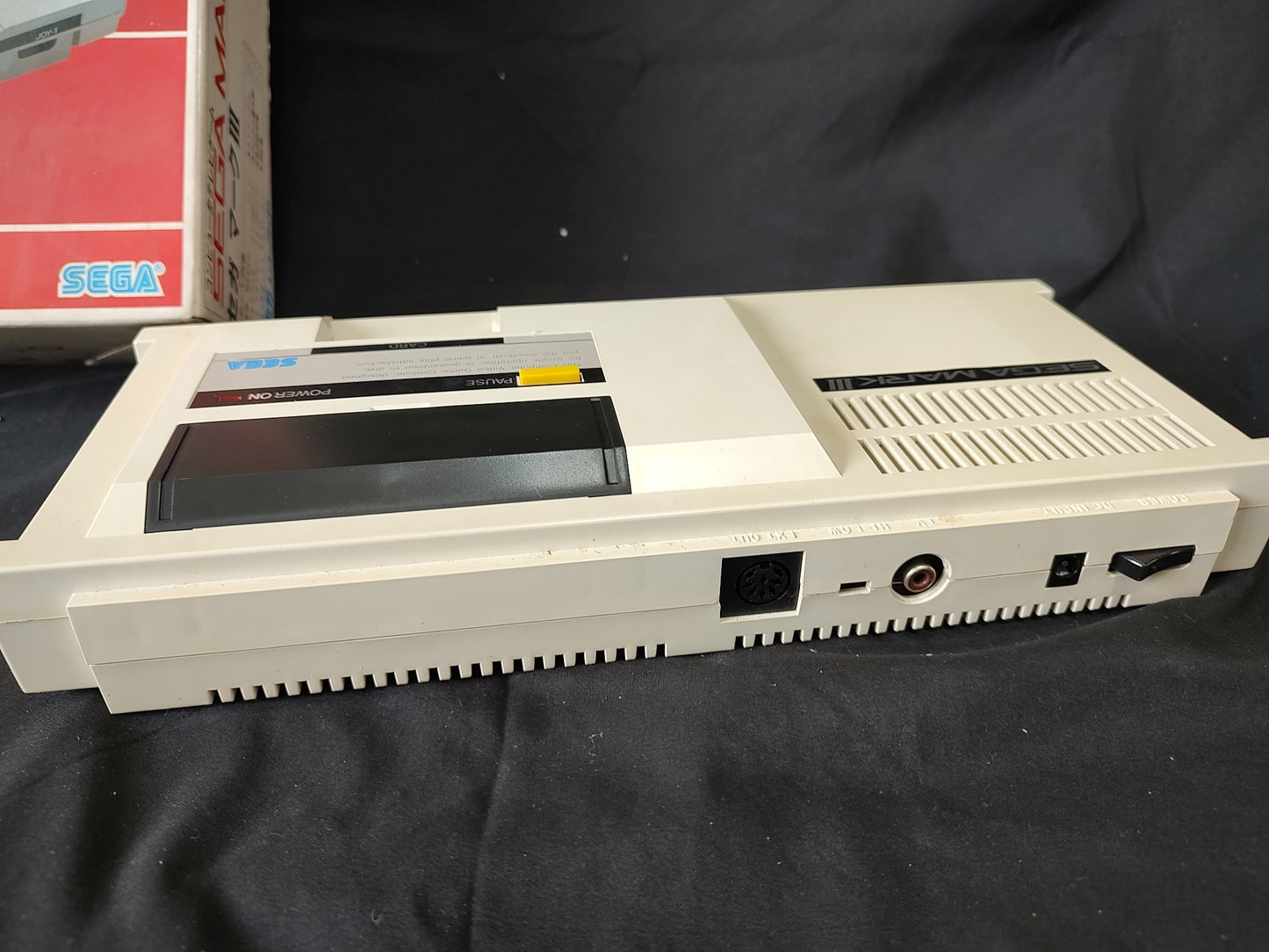 SEGA MARK 3 III CONSOLE (Sega Master System) ,w/Pad and Box, Working-g0202-