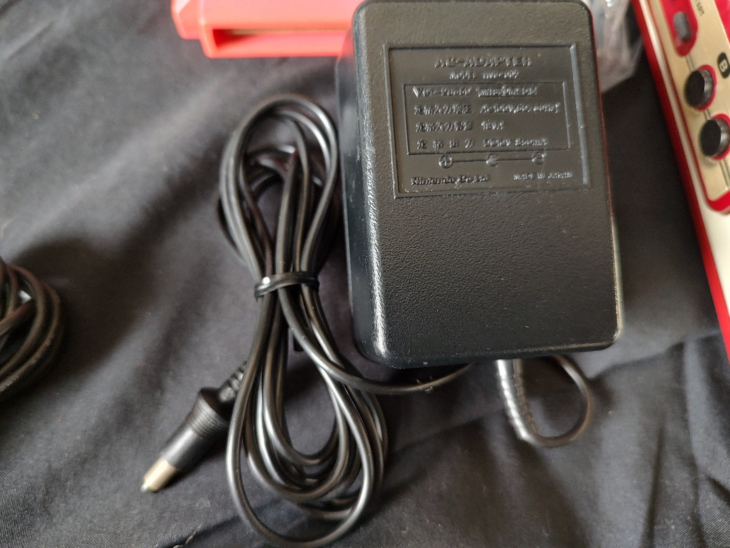 Nintendo Famicom NES HVC-001 Console, PSU, Manual and Box set, Working-g0229-